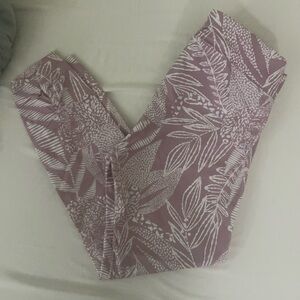 Calvin Klein Performanxe Pink and White Patterned Leggings